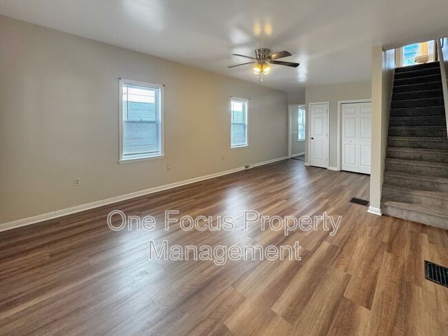 Photo - 1020 Baldwin St