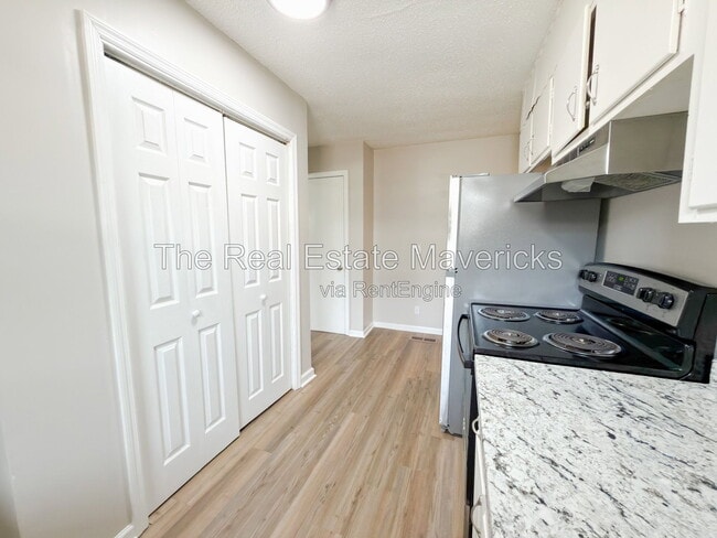 Photo - 4706 Midland Pike