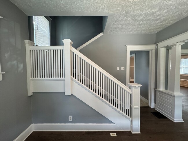 1169 Reid Pl