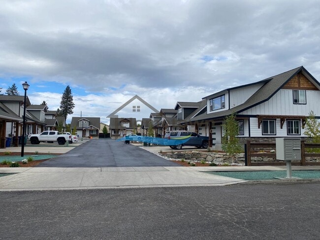 Photo - Beautiful 972 Square-Foot Custom Craftsman Home in Coeur d'Alene with 2 Bedrooms and 1.5 Bathrooms!