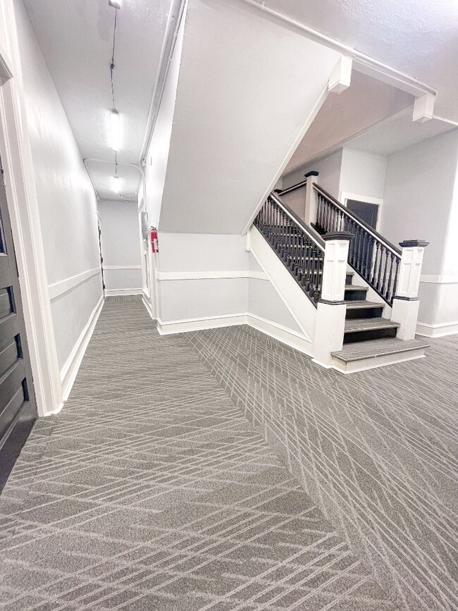 601 Main St