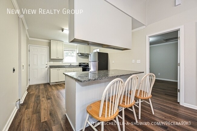 Photo - 302 E Hudson St