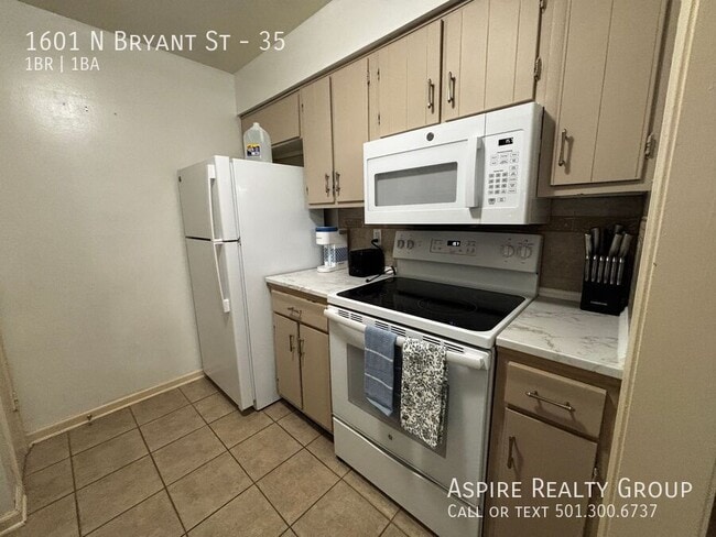 Photo - 1601 N Bryant St