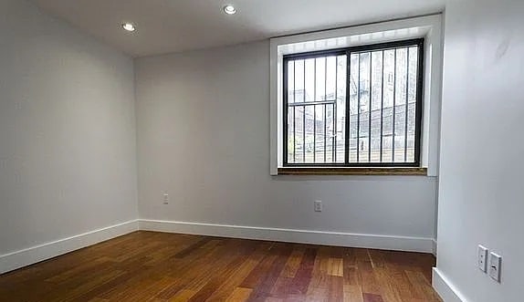 Photo - 18 Jefferson St