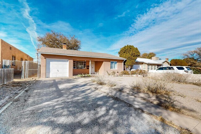 Photo - 327 Jefferson St NE Unit Main House
