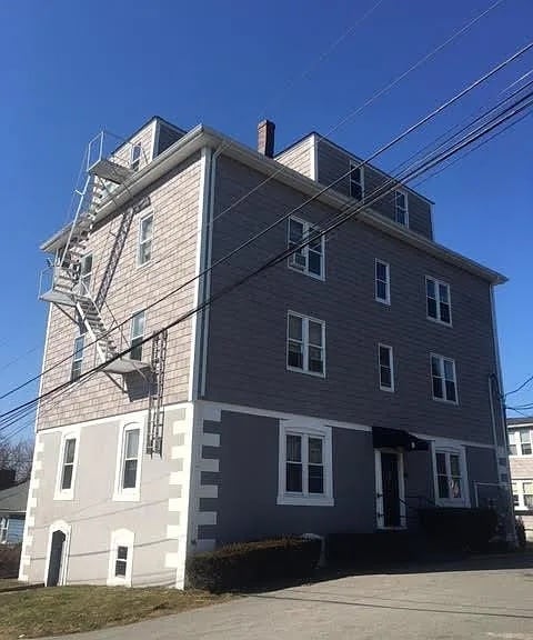 Building Photo - West Street #2 Unit 1