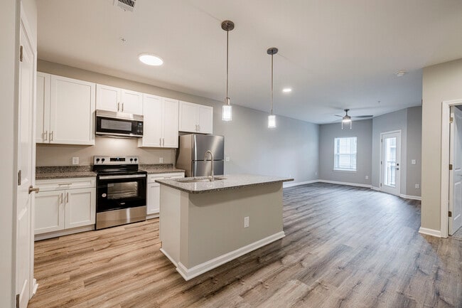 Parkway at 31 Apartments