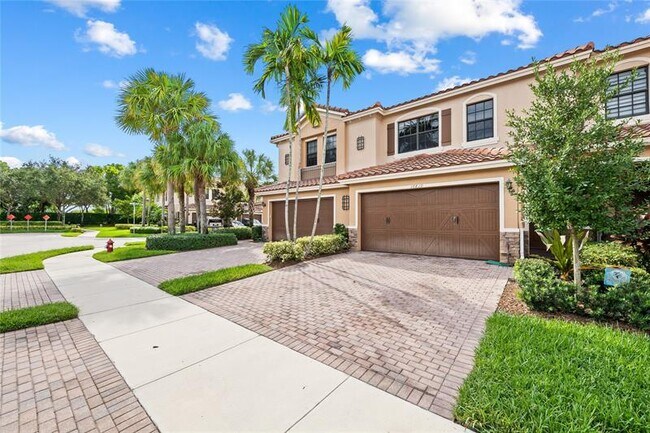 Building Photo - 10810 NW 74th Dr Rental