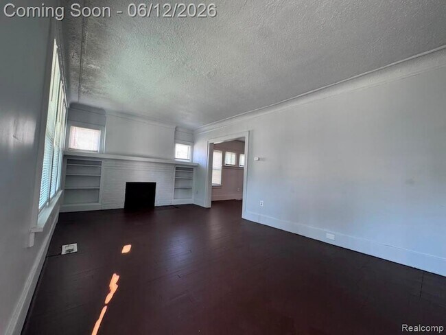 Photo - 2474 Fullerton Ave