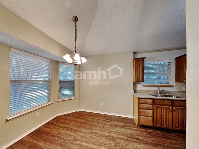 Photo - 307 Marshall Creek Rd