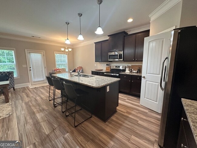 Photo - 273 The Blvd