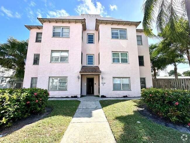 Building Photo - 2010 Broward Ave Unit 6 Rental