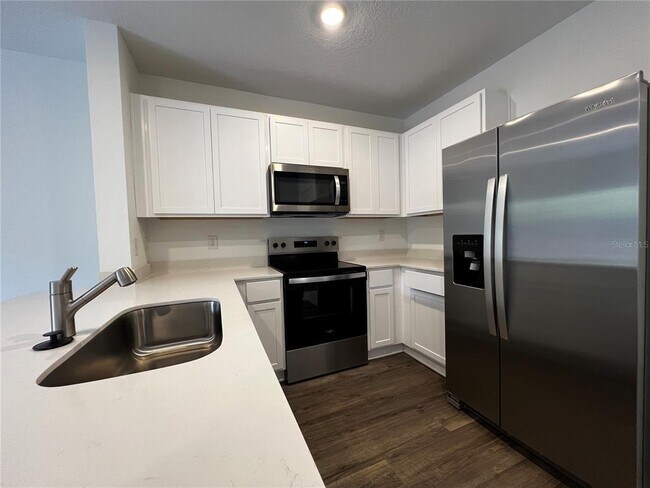 Photo - 2959 Canary Ave