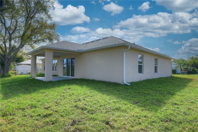 Photo - 674 Stevenson Ave