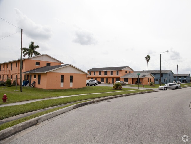 Photo - Fremd Village