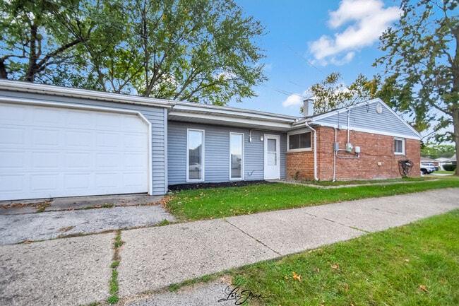Photo - 17103 Burnham Ave