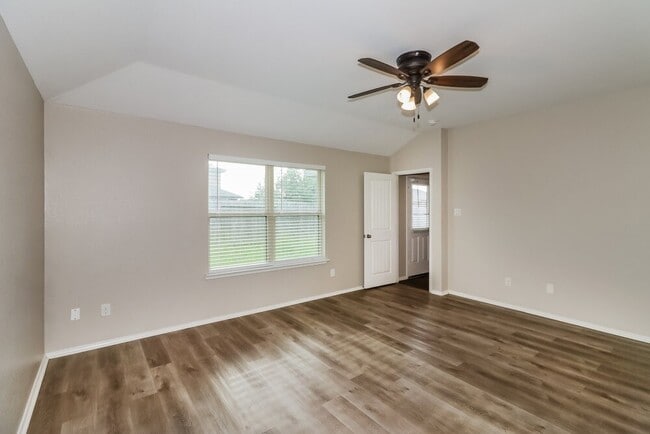 Photo - 8102 Rose Petals Ln