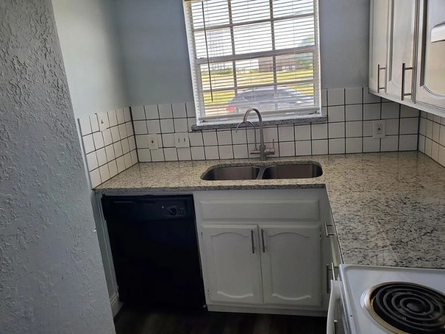 Photo - 7512 Chapin Rd Unidad D