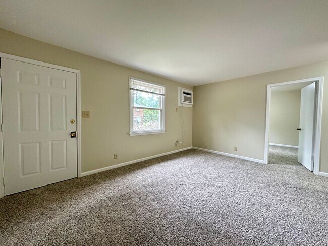 Photo - 1906 Batts Ln Unit A
