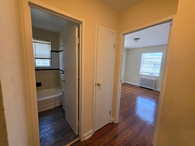 136 Kenilworth Avenue Northeast Unidad 2C