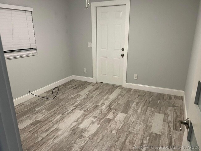 Photo - 817 S L St