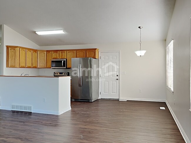 Photo - 1420 Pebblecreek Dr S