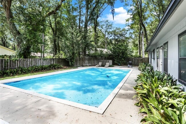 Photo - 1826 SW 80th Dr