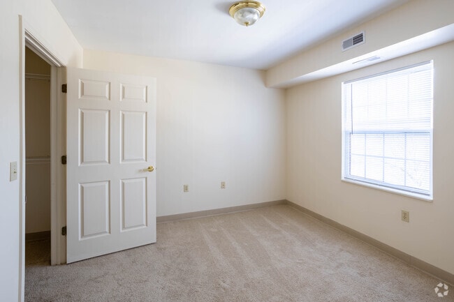 1BR, 1BA - Bedroom