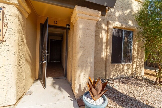 Photo - ****COMING SOON****  Nice 2-bedroom 2 bath home in Sun Lakes 55 + community!