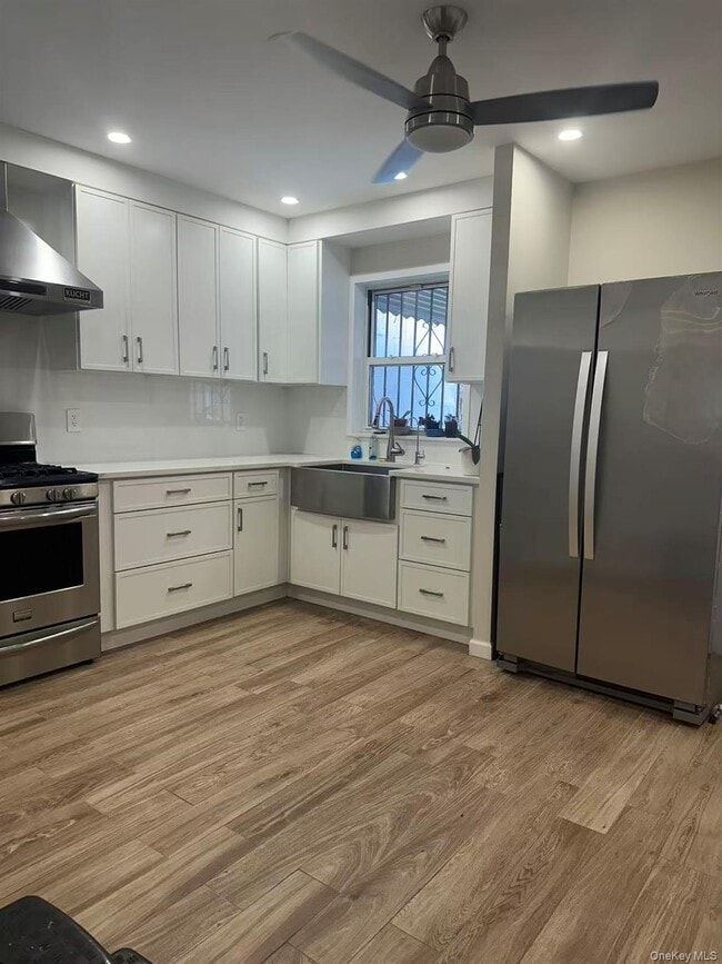 Photo - 83-09 57th Ave