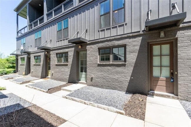 Photo - 912 Brees Ct