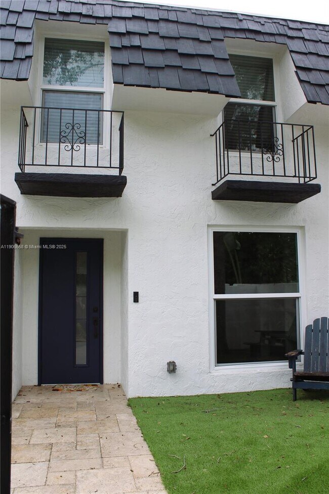 Building Photo - 9776 SW 92nd Terrace