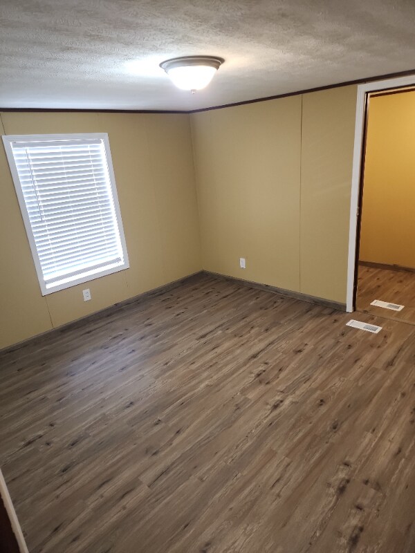 Photo - 1 Walker South Rd