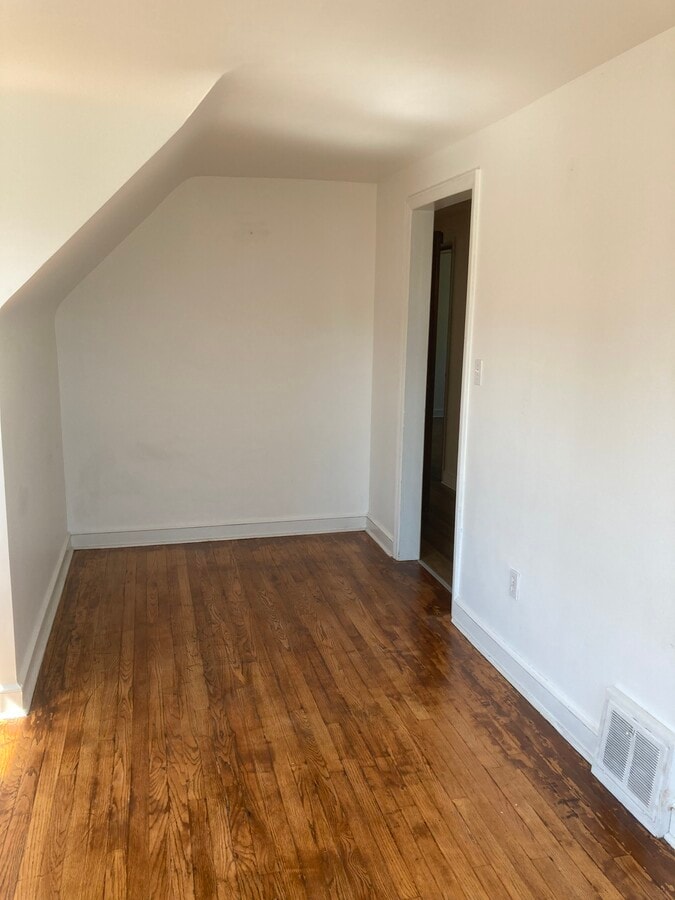 Photo - 201 Adams St Unit 2nd flr apt