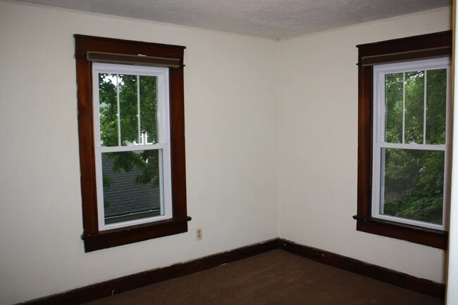 Photo - 518 E 2nd St