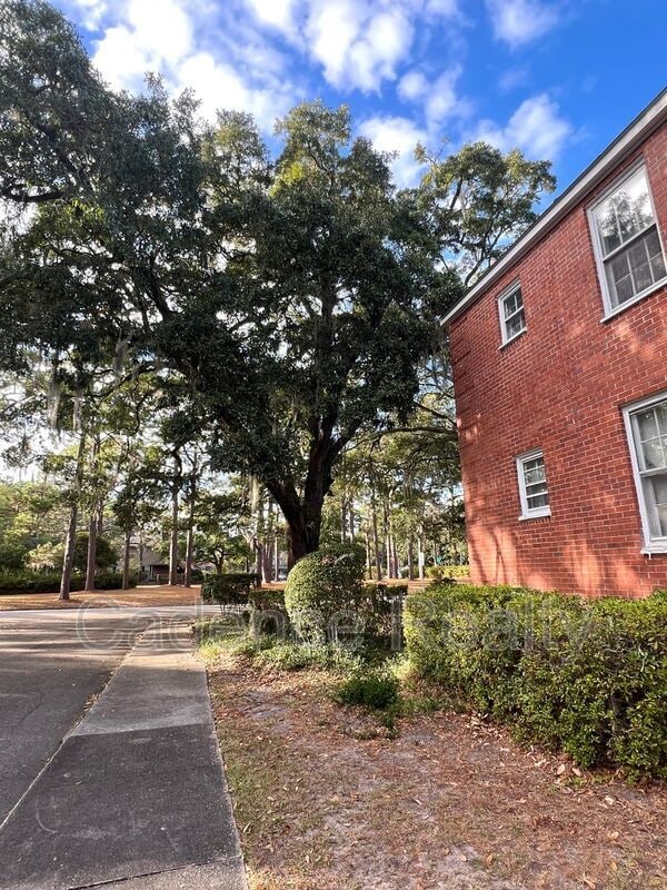Photo - 2940 Oleander Dr