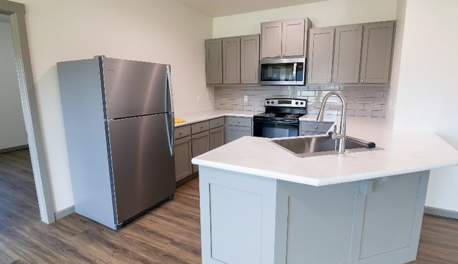2-4 Emerald Ct Unit 2 Emerald Ct