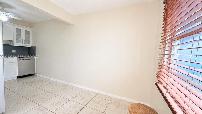 Photo - 301 SW 135th Ave Unit 317C