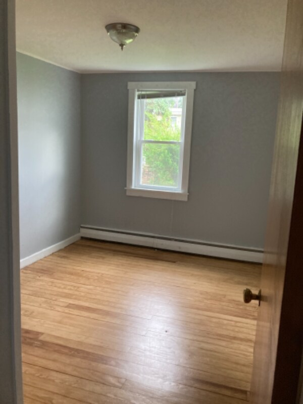 Photo - 201 Democratic Ln