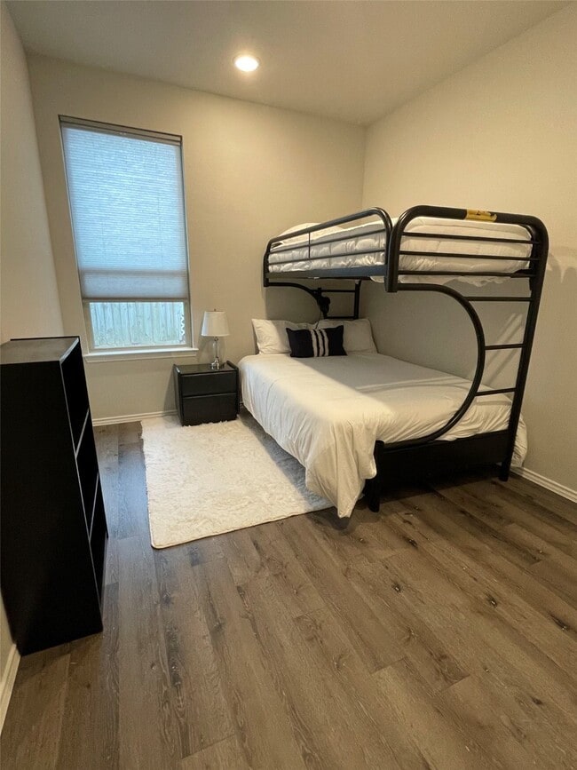 Photo - 16888 W Ivanhoe St