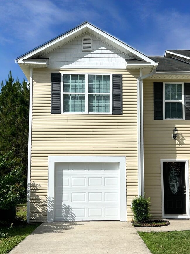 Building Photo - Updated 3/2 close to I95 Rental