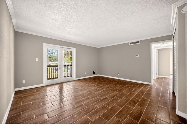 Photo - Serravella - 285-202 Unit 285-202