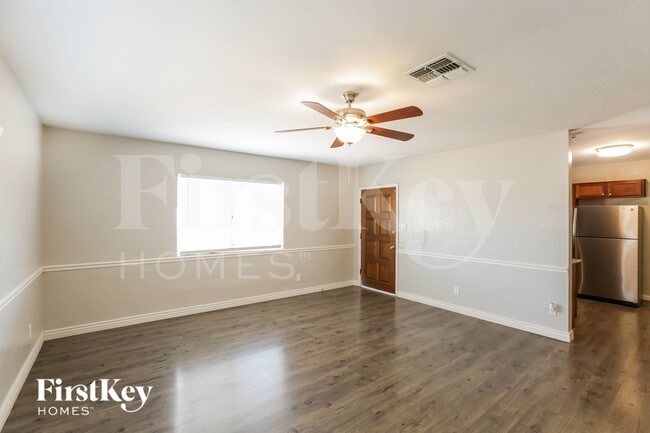 Photo - 1822 N 21st Pl