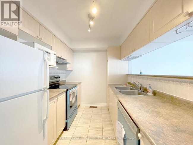 Photo - 27 Santa Cruz Private