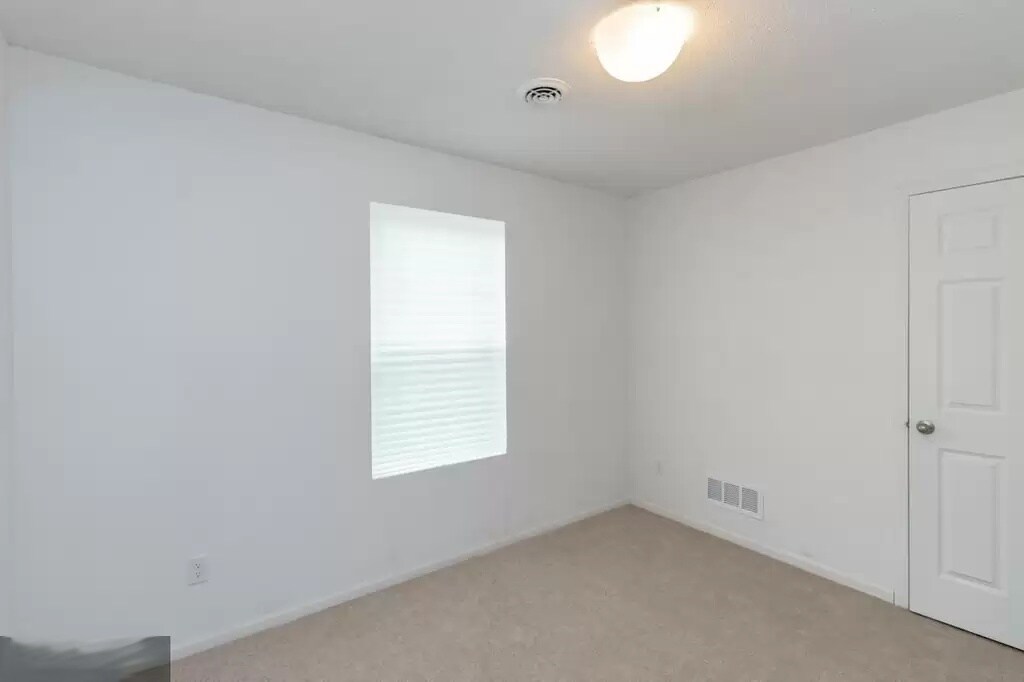 Photo - 1520 Albemarle St Unit 1520