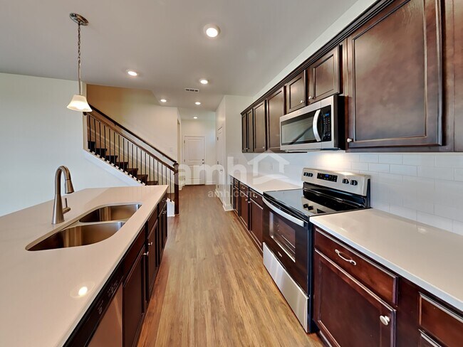 Photo - 5222 Virtue Ave