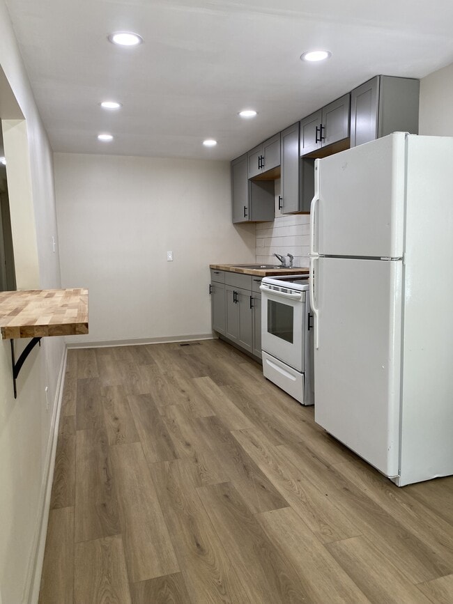 Photo - 975 Beason Dr