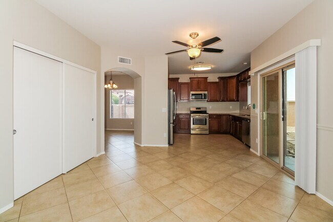 Photo - 60333 E Black Crest Loop