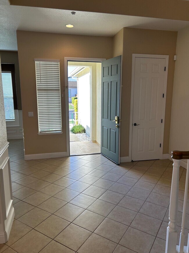 Photo - 1849 Alexander Way