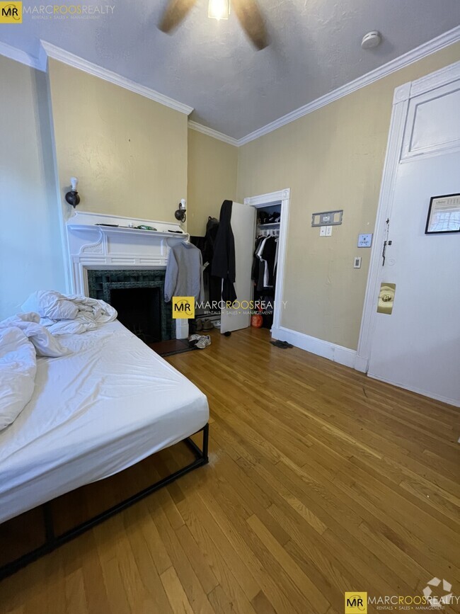 Building Photo - 50 Hereford St Unit 2 Rental